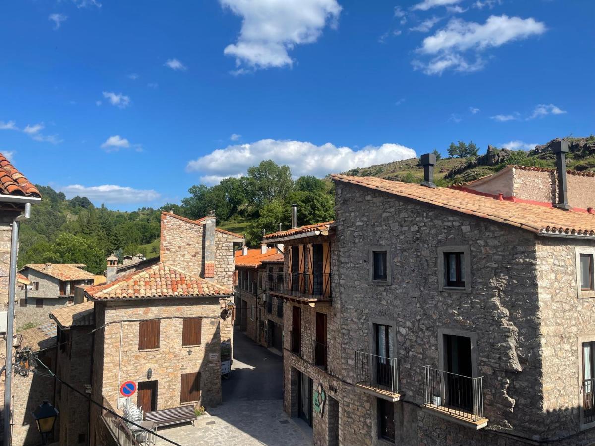 Hotel Fonda Peremiquel Castellar De N'Hug Exterior foto